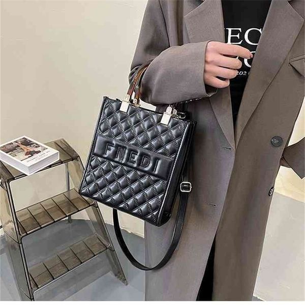 explosive models 64% off 2022 new fashion handbags texture lingge portable trend versatile bag5nie
explosive models 64% off 2022 new fashion handbags texture lingge portable trend versatile bag5nie