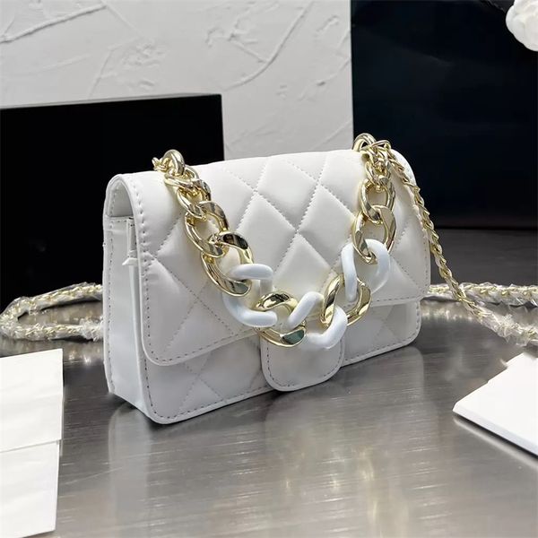 22ss mini flap bags lambskin thick chain handheld classic quilted check gold metal contrast chain shoulder designer luxury ladies crossbody
22ss mini flap bags lambskin thick chain handheld classic quilted check gold metal contrast chain shoulder designer luxury ladies crossbody