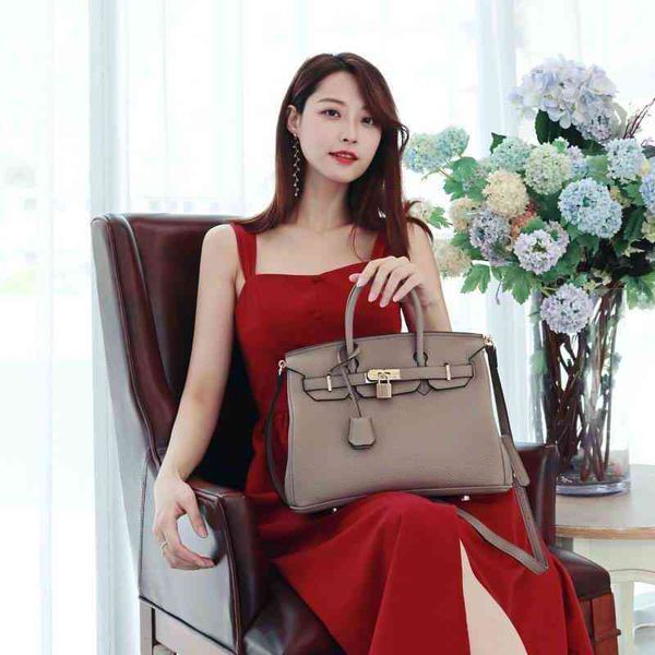 luxury trend handbags birkins 2022 fashion one shoulder messenger litchi pattern bag red bride wedding hand large
luxury trend handbags birkins 2022 fashion one shoulder messenger litchi pattern bag red bride wedding hand large