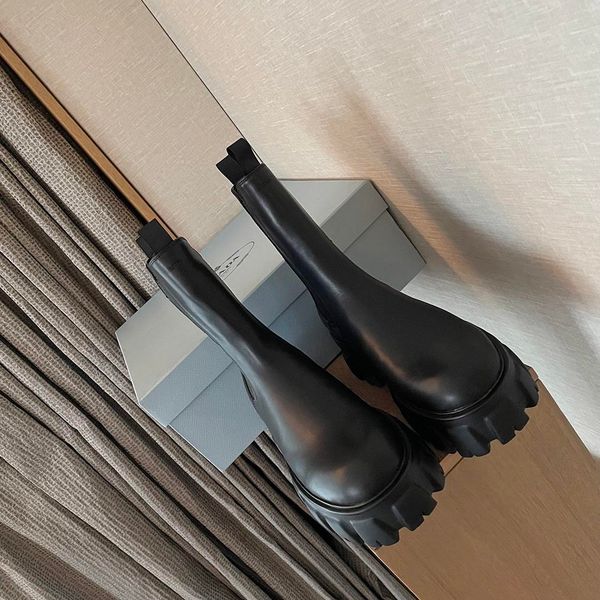 women's luxury knight boots thick heel 5 centimeters have the effect of height material is soft cowhine simple design versatile style, Black
women's luxury knight boots thick heel 5 centimeters have the effect of height material is soft cowhine simple design versatile style, Black