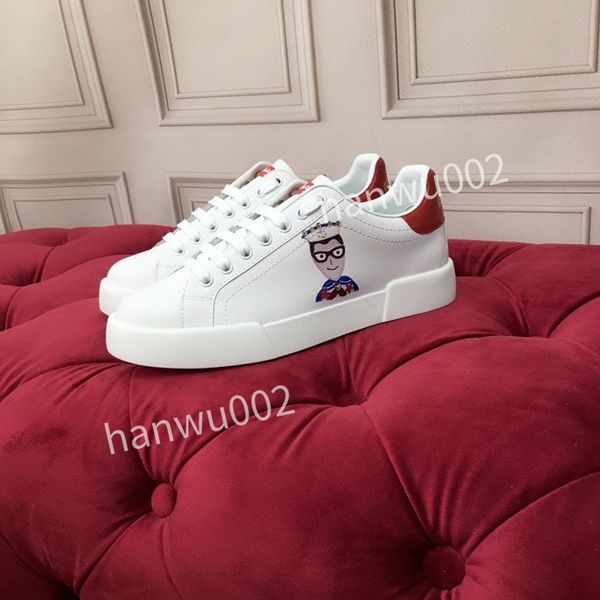 calfskin sneaker vintage shoes reflective sneakers designer luxury shoe calfskin casual running trainers size35-45, Black
calfskin sneaker vintage shoes reflective sneakers designer luxury shoe calfskin casual running trainers size35-45, Black