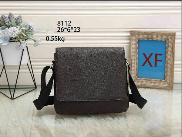 designer italian mens shoulder bags man leather briefcases luxury handbag messenger bag men wedding dress crossbody bag 8112#26cm wq2
designer italian mens shoulder bags man leather briefcases luxury handbag messenger bag men wedding dress crossbody bag 8112#26cm wq2