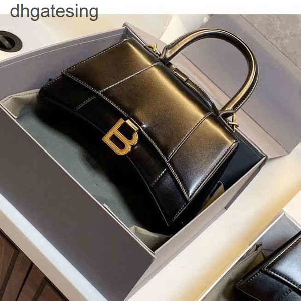 22 brand shoulder italy bag hourglass balenciga bags designer leather crocodile fashion versatile spring summer messenger small one x249
22 brand shoulder italy bag hourglass balenciga bags designer leather crocodile fashion versatile spring summer messenger small one x249