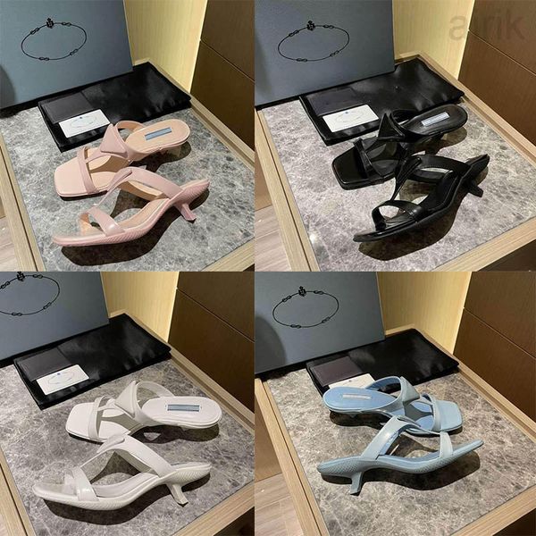 designer slipper ladies pointed toe flat slippers comfort high heels inverted flip-flops flat slippers screen printing lace designer luxury, Black
designer slipper ladies pointed toe flat slippers comfort high heels inverted flip-flops flat slippers screen printing lace designer luxury, Black