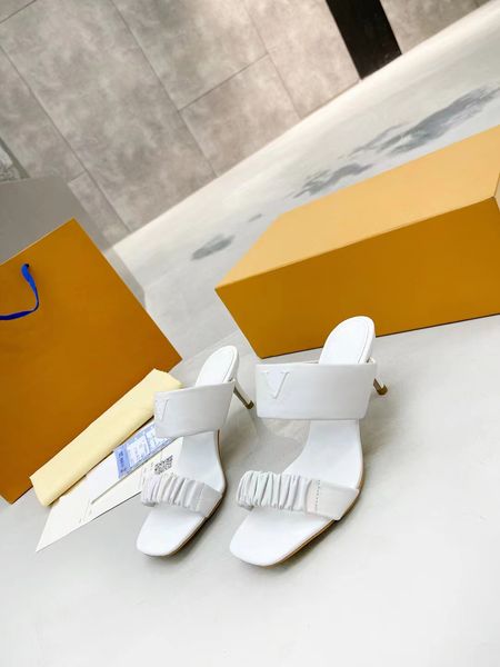 new 2022 classic high heels sandals party fashion women's dance shoes designer high heels women's size belt box 36-43, Black
new 2022 classic high heels sandals party fashion women's dance shoes designer high heels women's size belt box 36-43, Black
