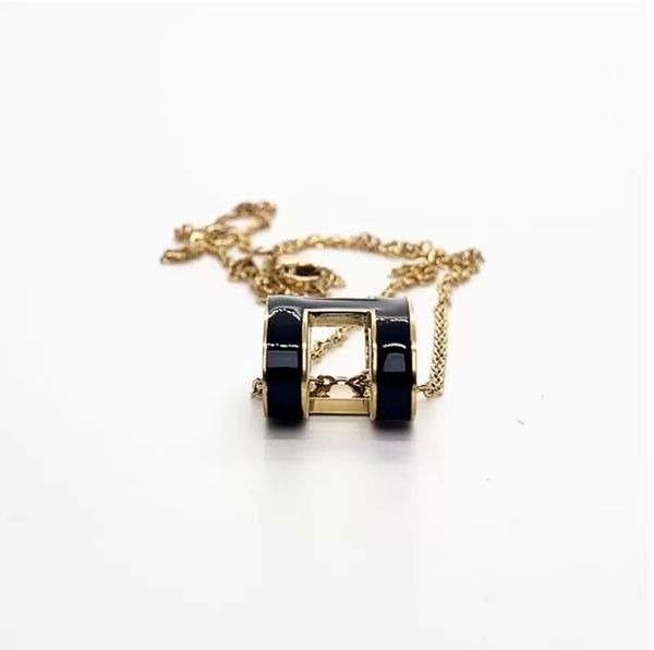 designer classic enamel pendant necklaces for men and women rose gold sterling silver h woman clavicle chain pendant
designer classic enamel pendant necklaces for men and women rose gold sterling silver h woman clavicle chain pendant