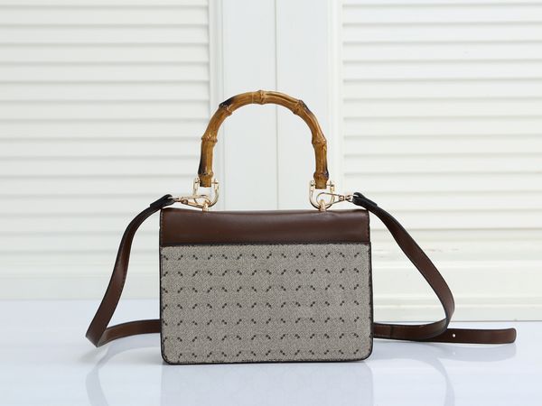 women's designers luxury shoulder bag totes purse handbag message bags cluth brand classic crossbody tote flap pu leather #8779 21cm
women's designers luxury shoulder bag totes purse handbag message bags cluth brand classic crossbody tote flap pu leather #8779 21cm