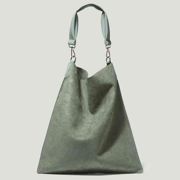 shopping bags fluff bucket casual women shoulder matte winter ladies tote large female handle bag shopper work big handbags 220318
shopping bags fluff bucket casual women shoulder matte winter ladies tote large female handle bag shopper work big handbags 220318