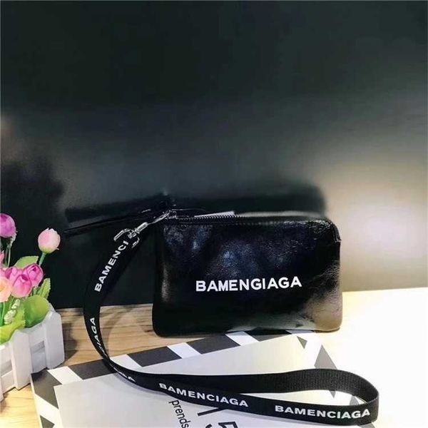 large capacity soft leather women's new star same fashion mobile phone handbag 70% off factory online, Red;black
large capacity soft leather women's new star same fashion mobile phone handbag 70% off factory online, Red;black