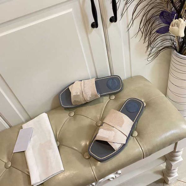 luxury designer women's slippers canvas platform sandal true color beach slipp outdoor party classic ndals box size 35-42, Black
luxury designer women's slippers canvas platform sandal true color beach slipp outdoor party classic ndals box size 35-42, Black