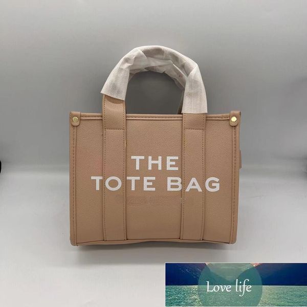 fashion women's handbag with the tote bag letters size 26cm leather shoulder multi colors totes with logo
fashion women's handbag with the tote bag letters size 26cm leather shoulder multi colors totes with logo