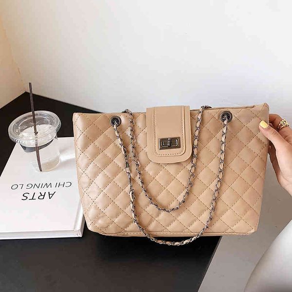 %100 tide brand fashion ladies handbag shoulder bag factory outlet embroidered thread women's new large capacity leisure style chain
%100 tide brand fashion ladies handbag shoulder bag factory outlet embroidered thread women's new large capacity leisure style chain