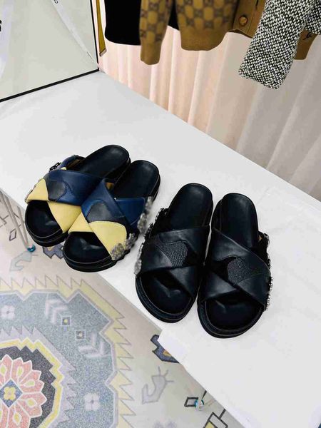 2022 paris famous brand platform slippers ladies classic luxury cowhide sandals women's summer new casual loafers girl open toe genuine, Black
2022 paris famous brand platform slippers ladies classic luxury cowhide sandals women's summer new casual loafers girl open toe genuine, Black