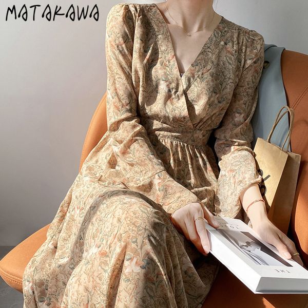 chiffon maxi dresses for women waist vneck femme robe flare sleeve floral dress springsummer loose long vestidos 210506, Black;gray
chiffon maxi dresses for women waist vneck femme robe flare sleeve floral dress springsummer loose long vestidos 210506, Black;gray