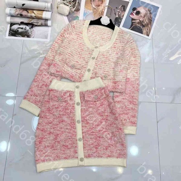 designer women dress set cashmere knit sweaters coat skirt two pic suit womens long sleeve knit sweater casual clothes jacket ch..el brand l, White;black
designer women dress set cashmere knit sweaters coat skirt two pic suit womens long sleeve knit sweater casual clothes jacket ch..el brand l, White;black