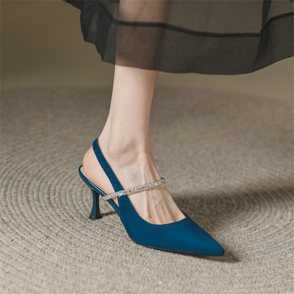 sandals french high-heeled shoes xy3-19c thin heel one-sided belt baotou small sandals blue pointed back empty single 2k2d, Black
sandals french high-heeled shoes xy3-19c thin heel one-sided belt baotou small sandals blue pointed back empty single 2k2d, Black