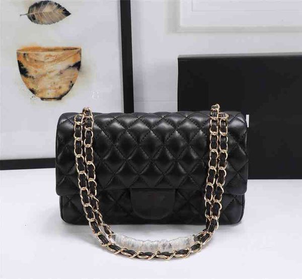 cc bags luxury brand design 18 colors woman's 1112 letter plaid shoulder chain bag with black hardware lambskin handbag vintage messeng, Black;red
cc bags luxury brand design 18 colors woman's 1112 letter plaid shoulder chain bag with black hardware lambskin handbag vintage messeng, Black;red