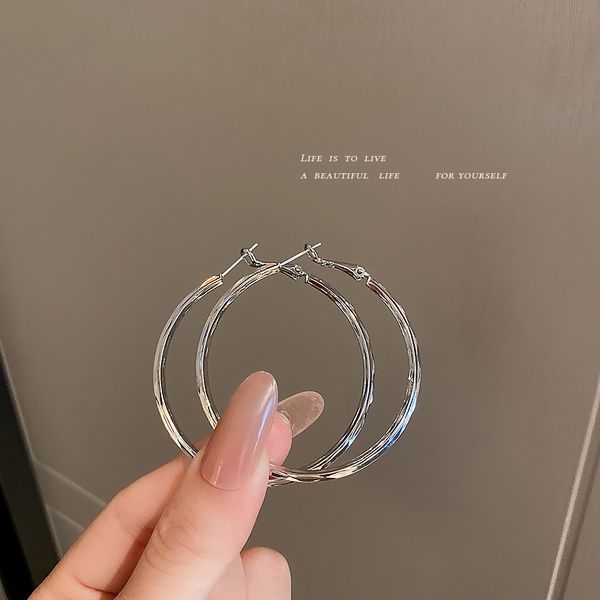 925 silver needle european and american 2022 exaggerated personalized geometric round ring earrings earrings metal new fashion generous earr, Golden
925 silver needle european and american 2022 exaggerated personalized geometric round ring earrings earrings metal new fashion generous earr, Golden