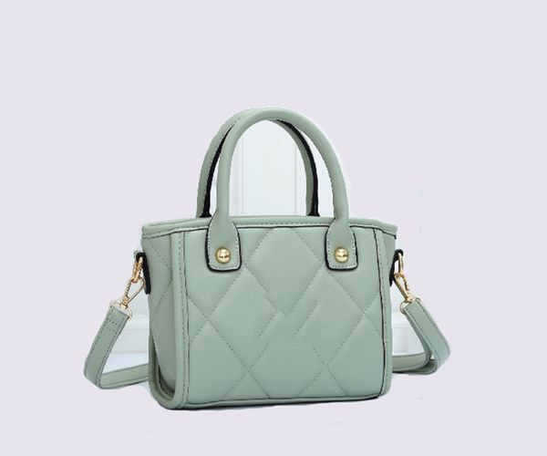classic 2022 luxury designer shoulder bag leather handbag girls fashion crossbody crossbody totes shopping wallet
classic 2022 luxury designer shoulder bag leather handbag girls fashion crossbody crossbody totes shopping wallet