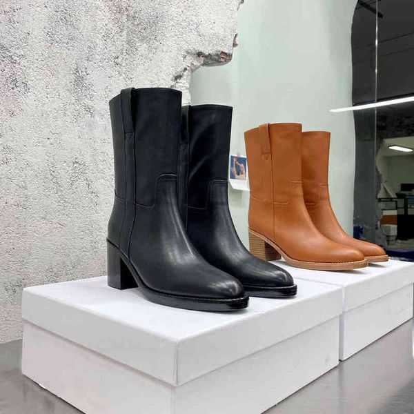 boots autumn and winter women's boots with cow leather layer thick high heels middle tube western boots british style, Black
boots autumn and winter women's boots with cow leather layer thick high heels middle tube western boots british style, Black