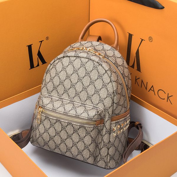 fashion womens genuine leather backpack large capacity school bags for teenage girls bagpack female backpack lady mochila
fashion womens genuine leather backpack large capacity school bags for teenage girls bagpack female backpack lady mochila