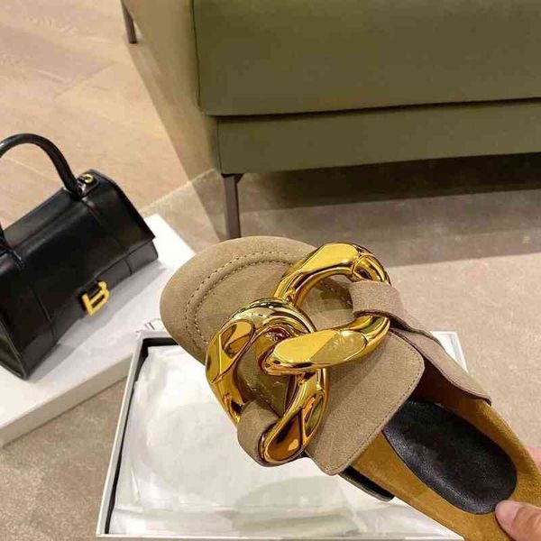 2022 big gold chain shoes baotou half slippers women's fashionable leather mueller lazy shoes, Black
2022 big gold chain shoes baotou half slippers women's fashionable leather mueller lazy shoes, Black