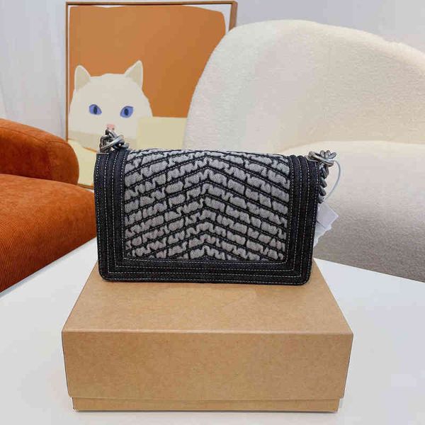 handbags designer bag crossbody bags women chain bag clutch flap totes wallet check thread purse double letters solid hasp
handbags designer bag crossbody bags women chain bag clutch flap totes wallet check thread purse double letters solid hasp