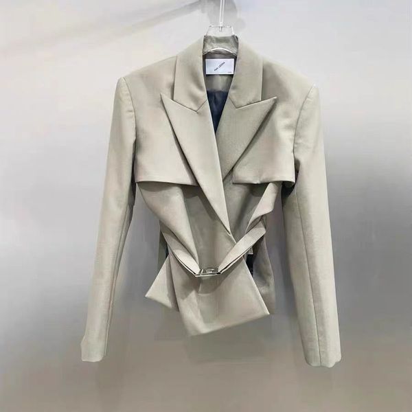 2022 women vintage fashion blazer criss-cross design solid color with belt blazer, White;black
2022 women vintage fashion blazer criss-cross design solid color with belt blazer, White;black
