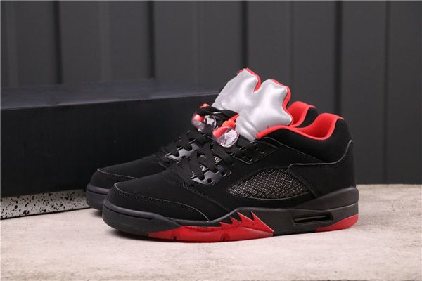shoes jumpman 5 low alternate black collaboration zapatos sneakers 
shoes jumpman 5 low alternate black collaboration zapatos sneakers