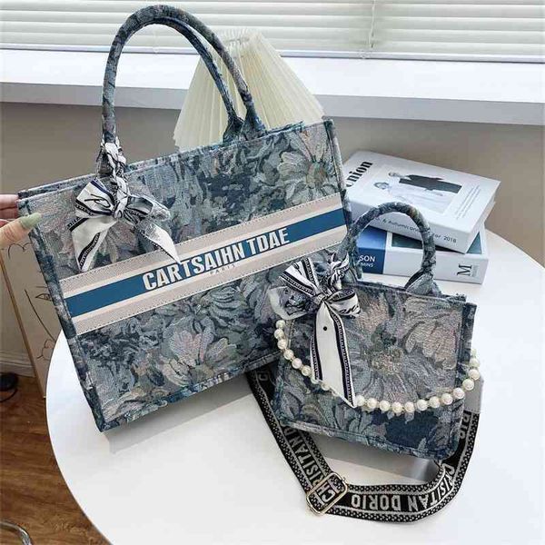 70% factory online sale tot pearl chain hand monet garden single shoulder oil painting bag silk scarf
70% factory online sale tot pearl chain hand monet garden single shoulder oil painting bag silk scarf