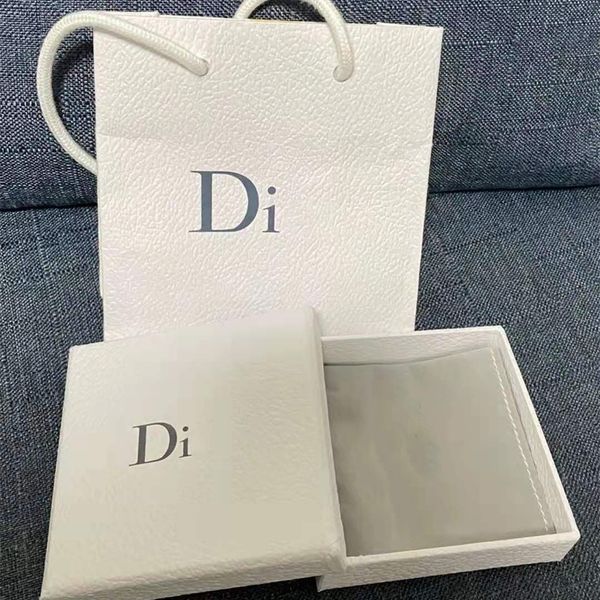 20% off jewelry the new packing double earrings box necklace bracelet universal pearl box jewelry packaging, Black;white
20% off jewelry the new packing double earrings box necklace bracelet universal pearl box jewelry packaging, Black;white