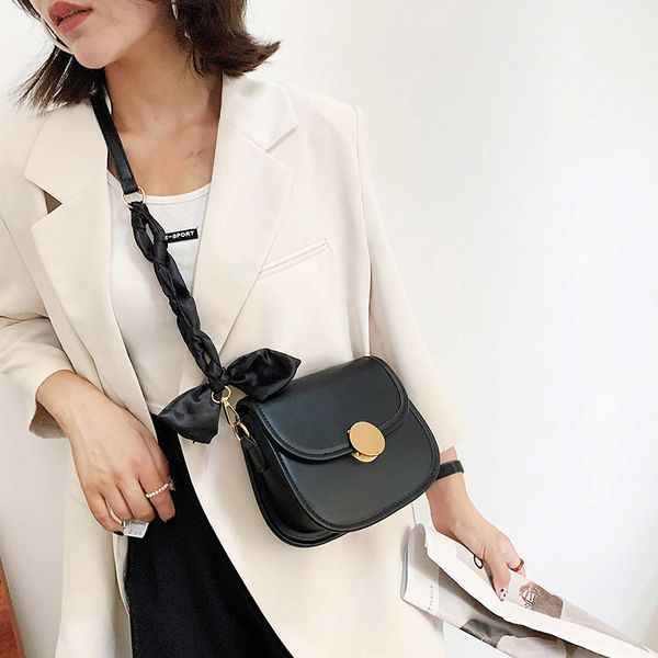 2022 summer new design small bag korean fashion single shoulder cross-body bag women 
2022 summer new design small bag korean fashion single shoulder cross-body bag women