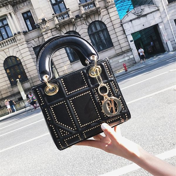 62% off 2022 new designer bags korean female fashion hand leisure simple messenger small square fashion
62% off 2022 new designer bags korean female fashion hand leisure simple messenger small square fashion