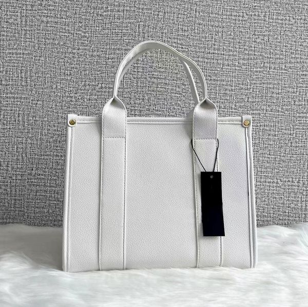 wholesale womens handbag luxurys designers bags casual travel solid color letters crossbody bag for women fashion large capacity shoulder ba
wholesale womens handbag luxurys designers bags casual travel solid color letters crossbody bag for women fashion large capacity shoulder ba