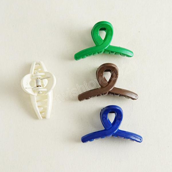 small size solid color cross hair clamps women bath scrunchies plastic hair claw clips european hollow geometric head wear ponytail hairpins, Slivery;golden
small size solid color cross hair clamps women bath scrunchies plastic hair claw clips european hollow geometric head wear ponytail hairpins, Slivery;golden