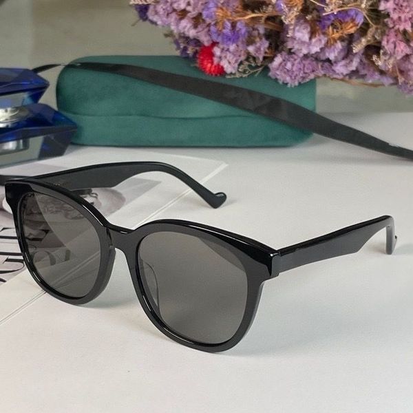 2021 women men sunglasses black plank frame grey round lenses available with box, White;black
2021 women men sunglasses black plank frame grey round lenses available with box, White;black