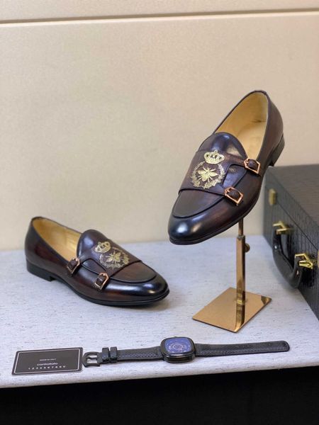 2022 fashion men's dress shoes fashion groom wedding oxfords 2021 genuine leather oxfords men brand formal business casual loafers size, Black
2022 fashion men's dress shoes fashion groom wedding oxfords 2021 genuine leather oxfords men brand formal business casual loafers size, Black