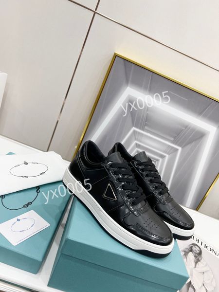 mans women sneaker casual shoes real leather shell sneakers trainers stripes shoe fashion trainer for jn210101, Black
mans women sneaker casual shoes real leather shell sneakers trainers stripes shoe fashion trainer for jn210101, Black