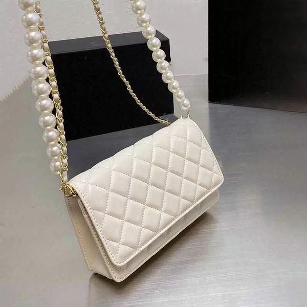 s20 luxury mini flap designer bags sheepskin plain colre classic handbags pearl chain and gold-tone metal chains diamond quilted crossbody b
s20 luxury mini flap designer bags sheepskin plain colre classic handbags pearl chain and gold-tone metal chains diamond quilted crossbody b