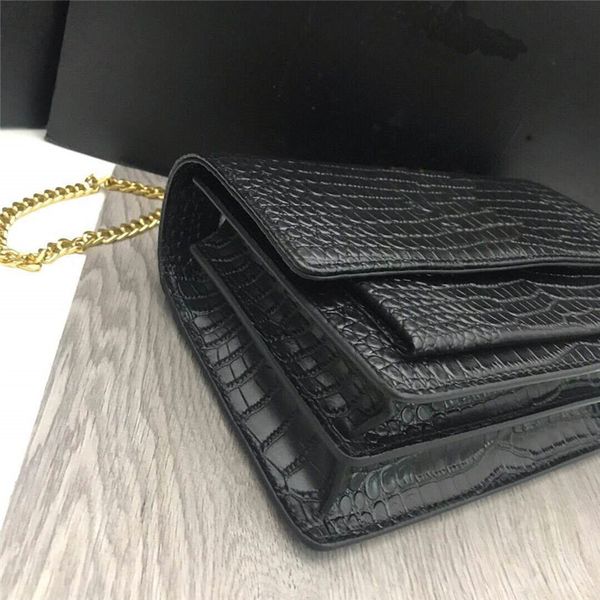 genuine leather women shoulder messenger bag luxury brand designer chain crossbody crocodile bags crocodile pattern wallet 2022 classic
genuine leather women shoulder messenger bag luxury brand designer chain crossbody crocodile bags crocodile pattern wallet 2022 classic