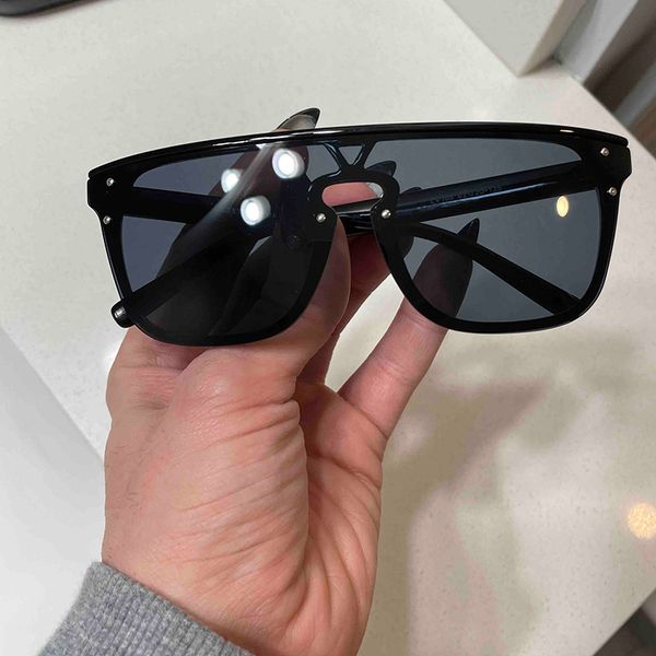 sunglasses for women designer 2022 5a high-end sunglass mens design uv 400 shiny design men fashion lovers all-match orange polarized light, White;black
sunglasses for women designer 2022 5a high-end sunglass mens design uv 400 shiny design men fashion lovers all-match orange polarized light, White;black
