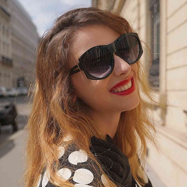 2022 latest t glasses factory direct sales new big-frame t-shaped sunglasses celebrity catwalk, White;black
2022 latest t glasses factory direct sales new big-frame t-shaped sunglasses celebrity catwalk, White;black