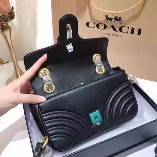 factory direct sale light luxury g women's 2022 new han fan chain msenger fashionable and versatile high-end small square designer bag
factory direct sale light luxury g women's 2022 new han fan chain msenger fashionable and versatile high-end small square designer bag