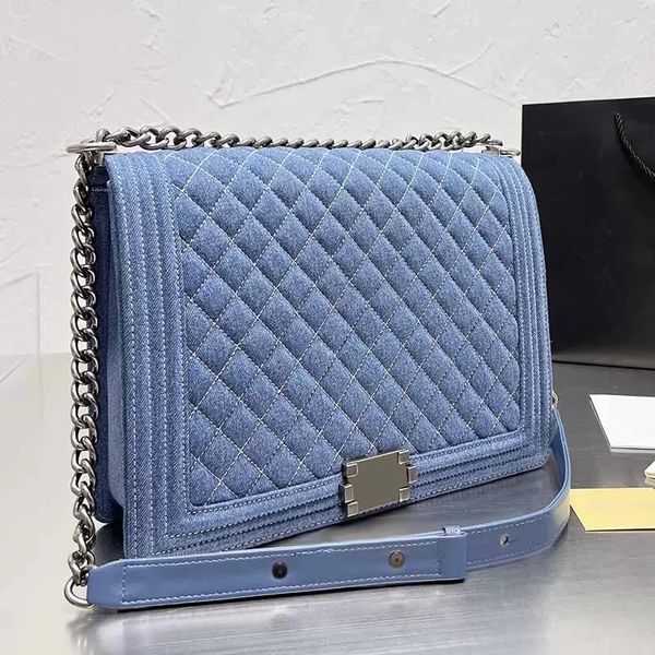 32*22m ladies luxury blue totes bags cowboy flap crossbody designer bags fashion silver metal chains timeless diamond quilting shoulder bag
32*22m ladies luxury blue totes bags cowboy flap crossbody designer bags fashion silver metal chains timeless diamond quilting shoulder bag
