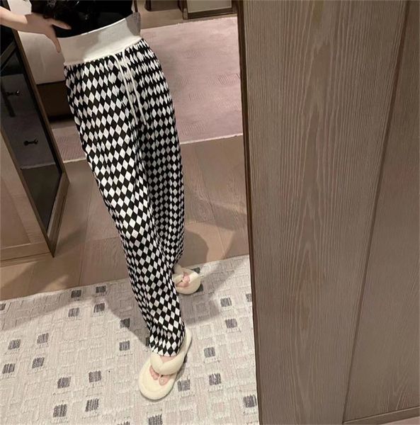 wide leg knitted casual pants streetwear joggers jacquard lettering checkered swallow gird high waist new sweatpants baggy, Black;white
wide leg knitted casual pants streetwear joggers jacquard lettering checkered swallow gird high waist new sweatpants baggy, Black;white