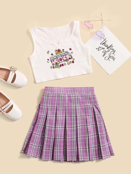 girls notched letter & bus & floral pattern tank & tartan print pleated skirt she, White
girls notched letter & bus & floral pattern tank & tartan print pleated skirt she, White