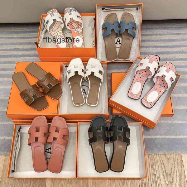 h herme slippers oran sandals beach 2022 fashion summer net red rhinestone h-shaped wear fashionable flat bottom leather flip flops and sand, Black
h herme slippers oran sandals beach 2022 fashion summer net red rhinestone h-shaped wear fashionable flat bottom leather flip flops and sand, Black