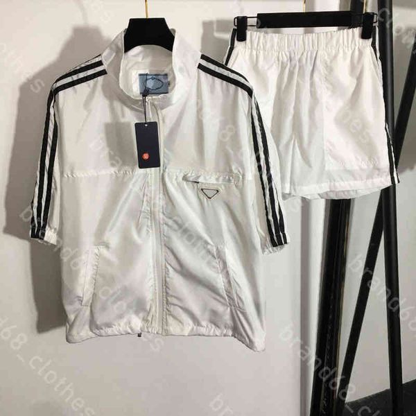 women casual sportswear suit pants shorts brand pr.da joint zip jacket simple designer tracksuit luxury solid color short sleeves coats logo, White
women casual sportswear suit pants shorts brand pr.da joint zip jacket simple designer tracksuit luxury solid color short sleeves coats logo, White