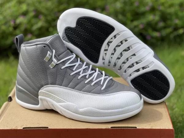 authentic quality 12 stealth mens basketball shoes real carbon fiber 12s white-cool grey outdoor sports sneakers ct8013-015 with original bo
authentic quality 12 stealth mens basketball shoes real carbon fiber 12s white-cool grey outdoor sports sneakers ct8013-015 with original bo