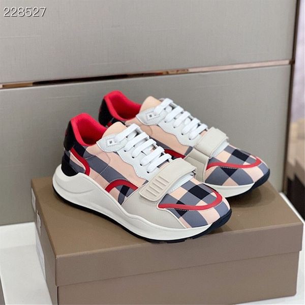 trendy mens must-have stitching contrast color low-casual shoes plaid thick-soled sports dad sneakers, Black
trendy mens must-have stitching contrast color low-casual shoes plaid thick-soled sports dad sneakers, Black